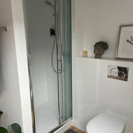Penthouse 75m² Mit Dachterrasse Pempelfort Zentral Apartment
