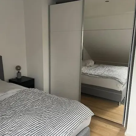 Apartment Penthouse 75m² Mit Dachterrasse Pempelfort Zentral *